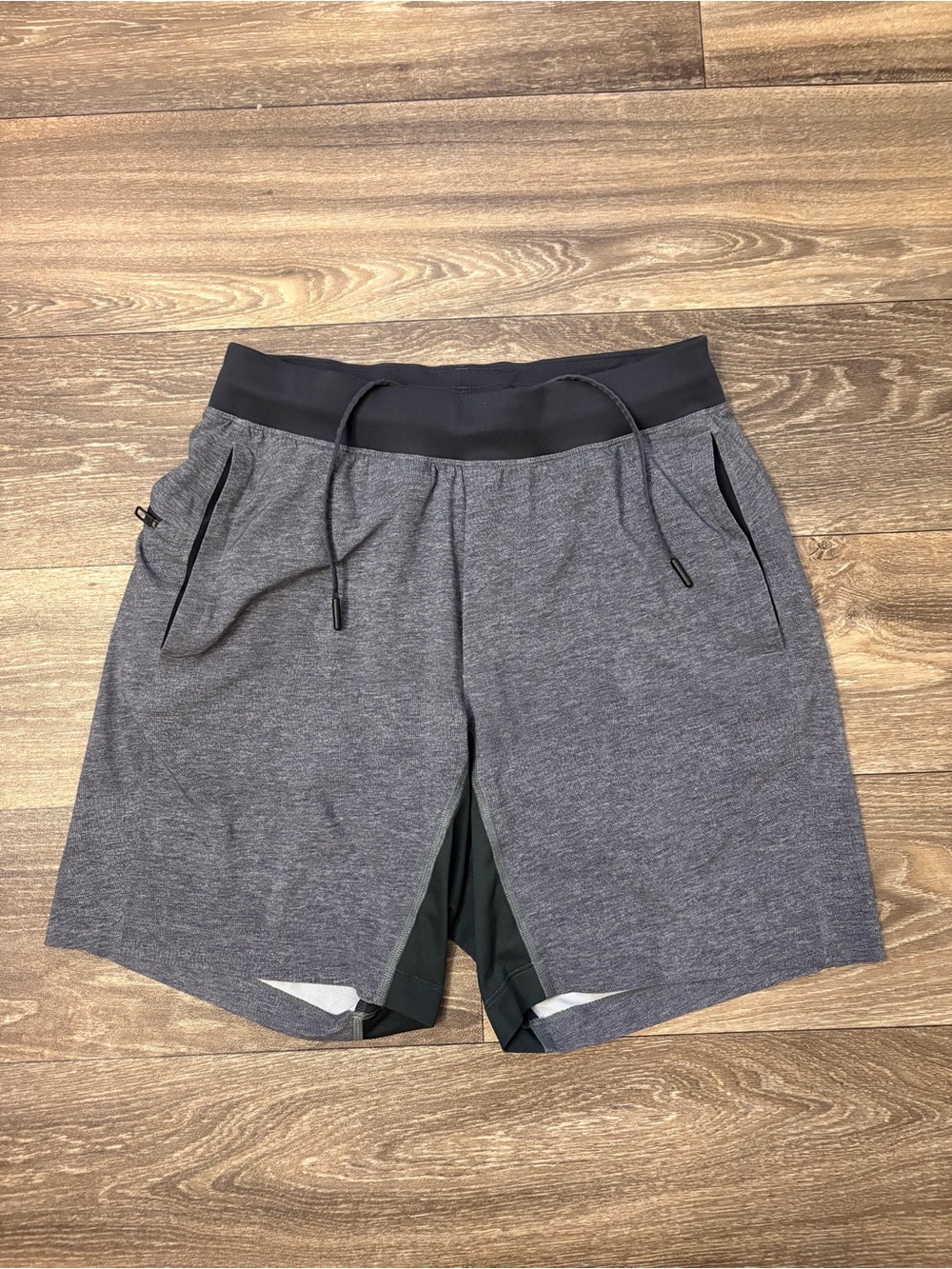 lululemon T.H.E. Lined Shorts Heather Gray Black Men’s Small